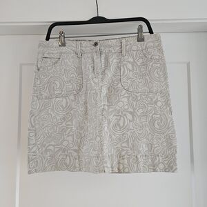 Denver Hayes Cream Floral Mini Skirt